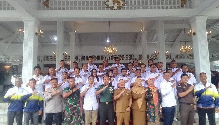 Bupati Dian Minta  Disporapar dan Disdikbud Kolaborasi, Kembangkan Olahraga Tenis di Sekolah