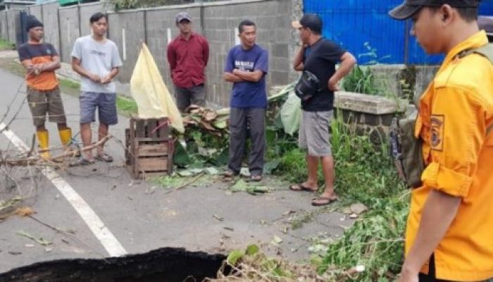 Tanah Amblas, Jalur Cihaur-Ciawigebang Terputus