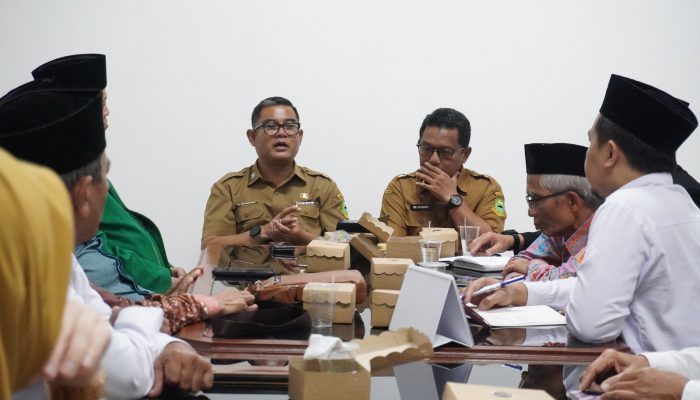 Zakat Fitrah Tahun 1447 di Kuningan Setara Rp 35 Ribu