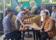 Pemkab Kuningan Dorong Pembinaan Cabor Catur Berkelanjutan, Bupati Dian : Saya Bantu Peralatan