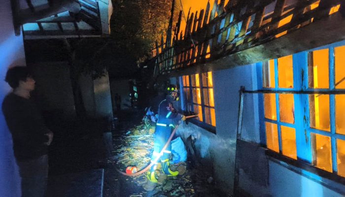 Kebakaran di Hari Lebaran, Kegembiraan Berubah Keprihatinan, Lima Warga Menyelamatkan Diri di Tengah Kobaran Api