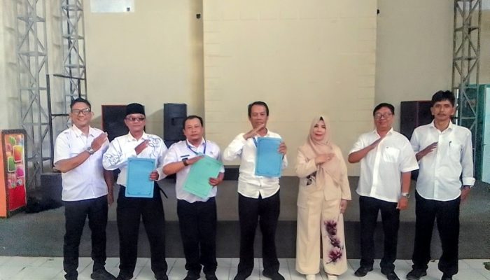 “Indung Kuring” Jadi Pembina Apel, Tiga Penyiar Radio Kuningan FM Dapat Hadiah