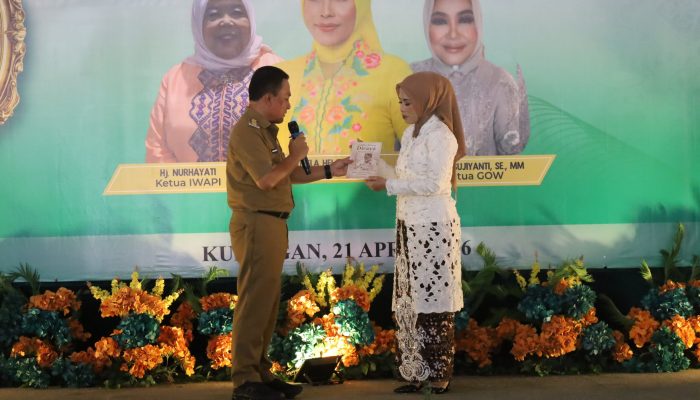 Bupati Dian, Dorong Kaum Perempuan Dukung Program Sosial