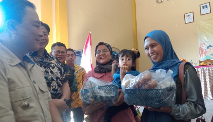 1000 Paket Produk Makanan Olahan Untuk Turunkan Angka Stunting di 19 Desa