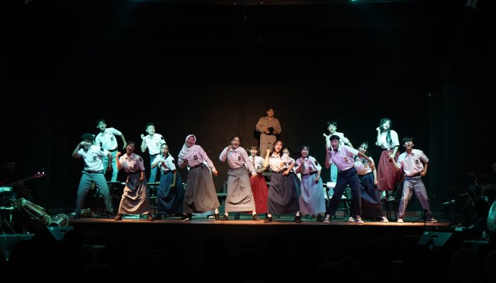 “Negeri Tanpa Pertanyaan” Disambut Hangat Berbagai Kalangan