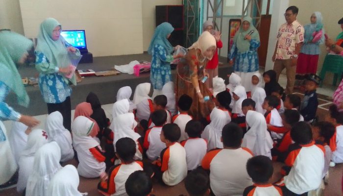 Bunda PAUD Kuningan Dorong Literasi Anak di Radio Kuningan FM