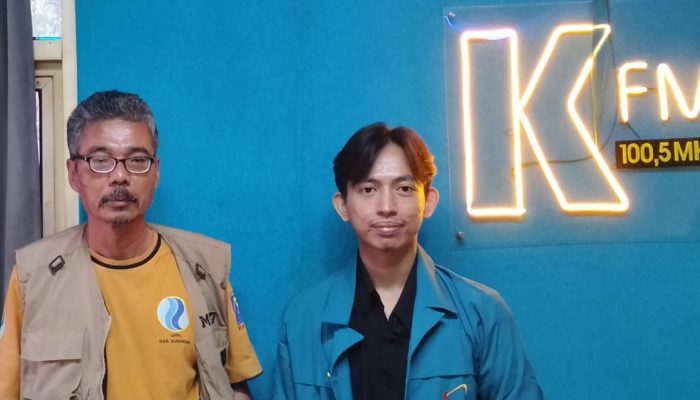 Menjawab Pertanyaan Mahasiswa Stikom Bandung, Kepala Stasiun Radio Kuningan FM : Antisipasi Kesalahan Informasi