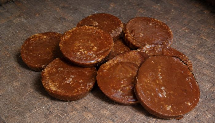 Dari Nira Kawung Menjadi Gula Aren, Tradisi yang Bertahan di Kuningan